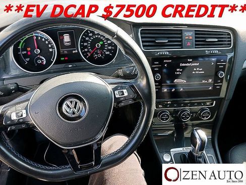 Used 2019 Volkswagen e-Golf SE w/ Driver Assistance Package FWD image 5