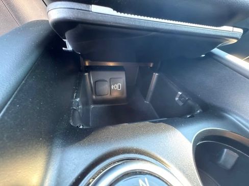 Used 2025 Ford Explorer ST-Line AWD/4WD image 19