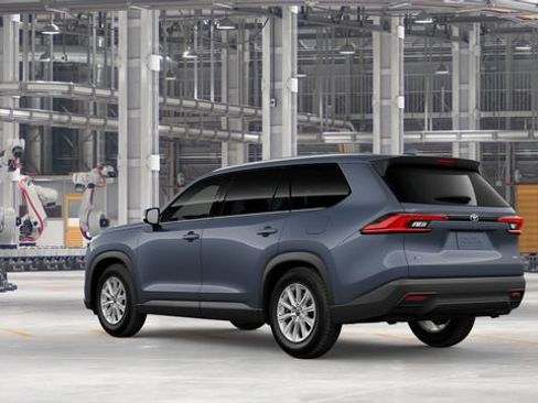 New 2026 Toyota Grand Highlander XLE FWD image 8