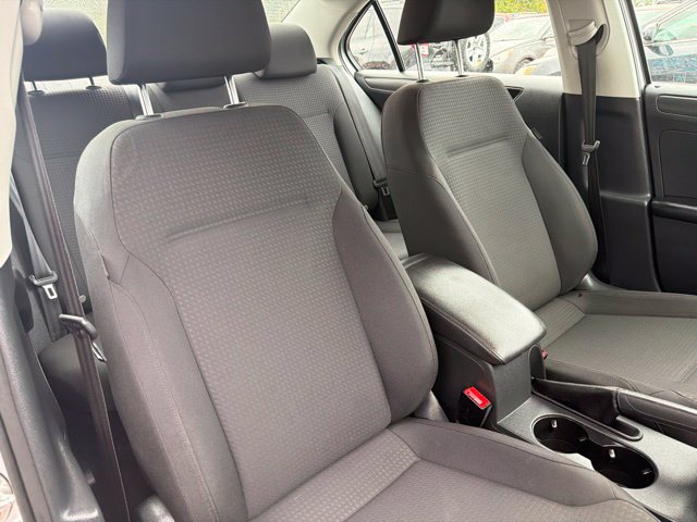 Used 2015 Volkswagen Jetta S FWD image 29