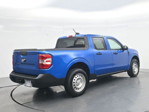 Used 2025 Ford Maverick XL w/ Equipment Group 102A AWD/4WD image 5