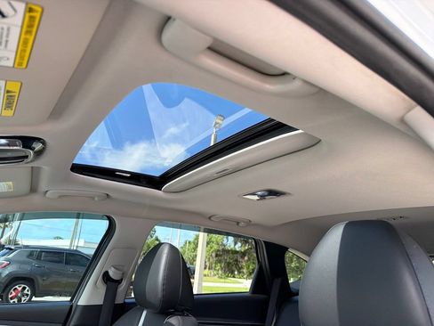Used 2022 Hyundai Tucson SEL w/ Convenience + Premium Package FWD image 21