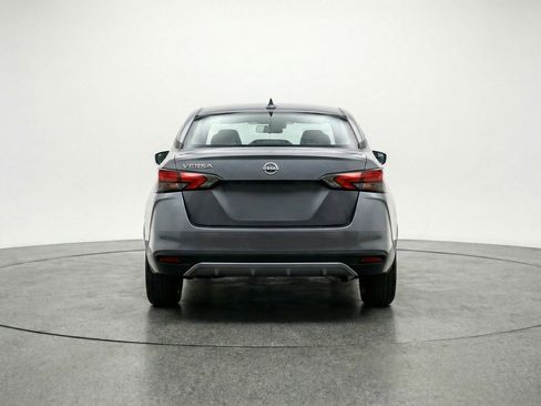 Used 2025 Nissan Versa SV image 7