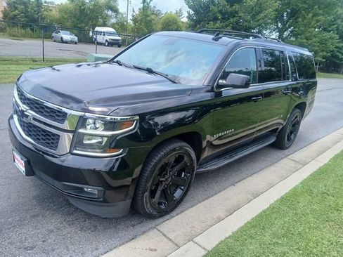 Used 2019 Chevrolet Suburban LT AWD/4WD image 6
