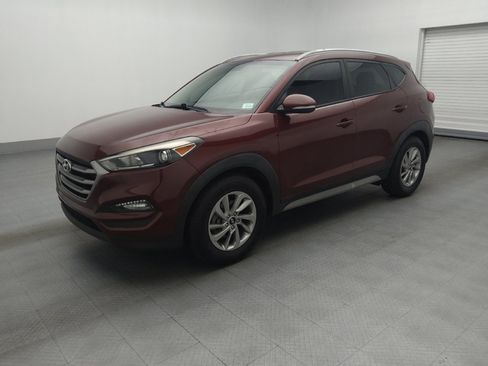 Used 2017 Hyundai Tucson SE Plus image 2