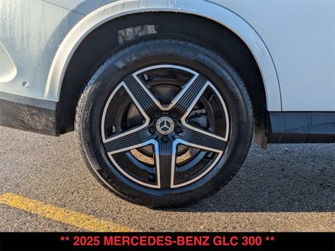 Certified 2025 Mercedes-Benz GLC 300 4MATIC image 32