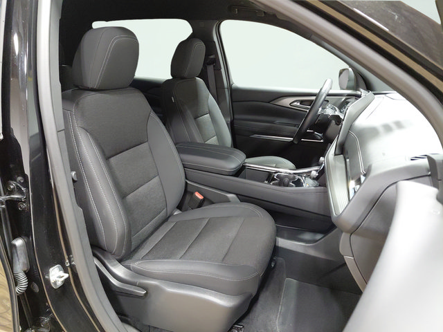 Used 2026 Chevrolet Traverse LT FWD image 15