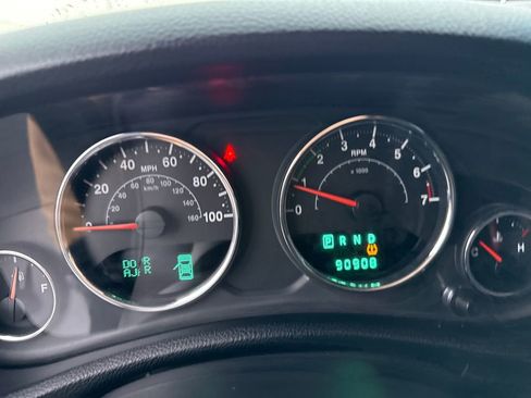 Used 2013 Jeep Wrangler Unlimited Rubicon w/ Dual Top Group image 19