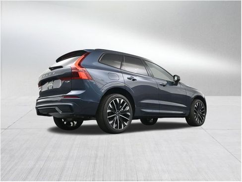 New 2026 Volvo XC60 T8 Ultra w/ Protection Package Premier AWD/4WD image 25