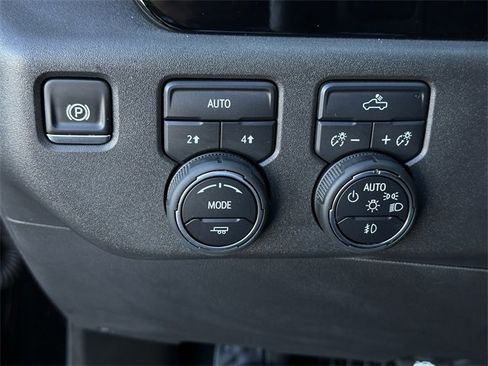 Used 2025 Chevrolet Silverado 1500 RST image 21