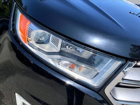 Used 2017 Ford Edge SEL w/ Equipment Group 201A AWD/4WD image 27