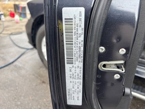 Used 2017 RAM 1500 Express image 33