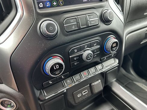 Used 2022 Chevrolet Silverado 1500 RST w/ LPO, Blackout Package AWD/4WD image 28
