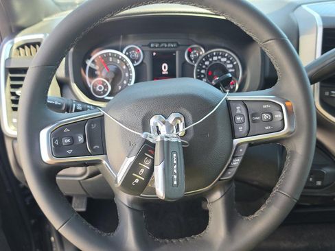 Used 2026 RAM 2500 Big Horn AWD/4WD image 8