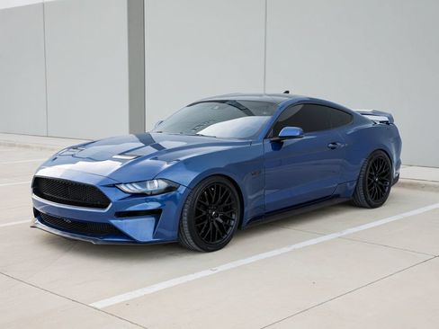 Used 2022 Ford Mustang GT Premium w/ GT Performance Package RWD image 4