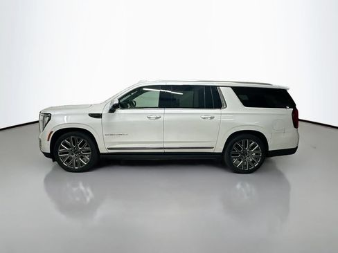 Used 2025 GMC Yukon XL Denali Ultimate AWD/4WD image 2