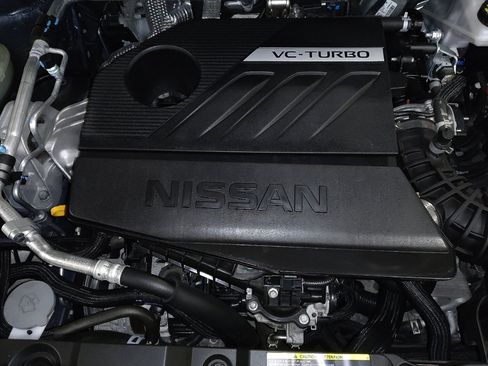 Used 2023 Nissan Rogue SV image 30