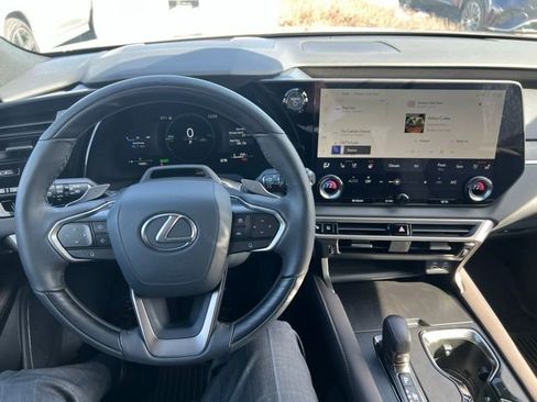 Used 2025 Lexus RX 350 w/ Convenience Package image 14