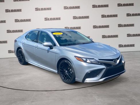 Used 2023 Toyota Camry XSE FWD image 7