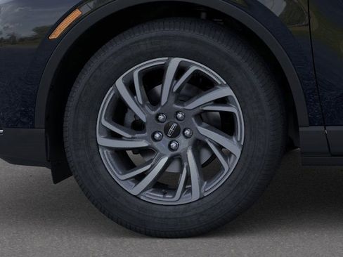 Used 2025 Lincoln Corsair FWD w/ Equipment Group 101A image 19