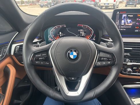 Used 2023 BMW 530i xDrive 530i xDrive w/ Premium Package image 21