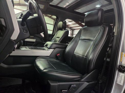 Used 2019 Ford F250 Lariat w/ Lariat Ultimate Package image 71