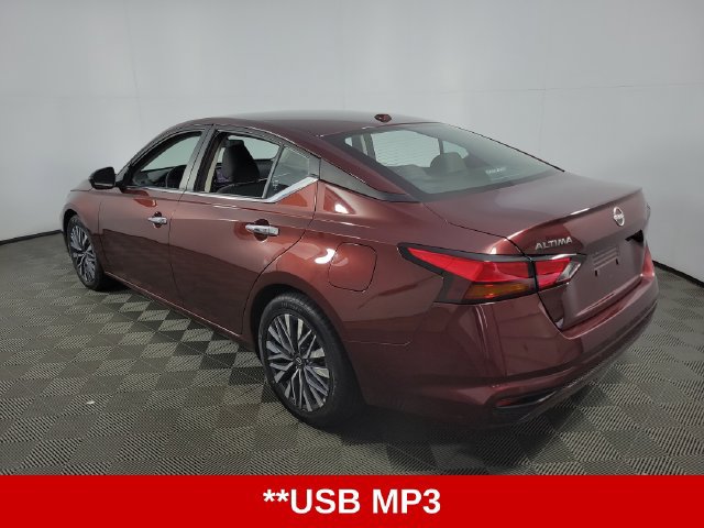 Used 2025 Nissan Altima 2.5 SV FWD image 6
