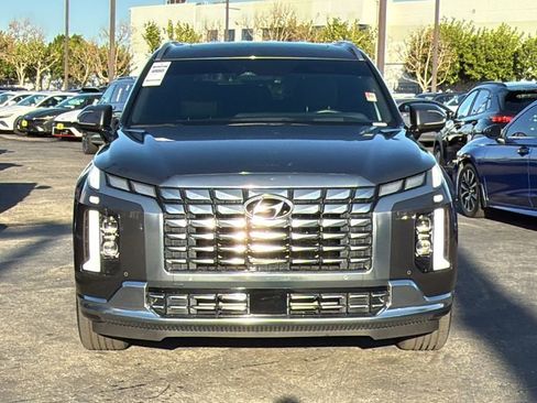 Used 2023 Hyundai Palisade Calligraphy image 7