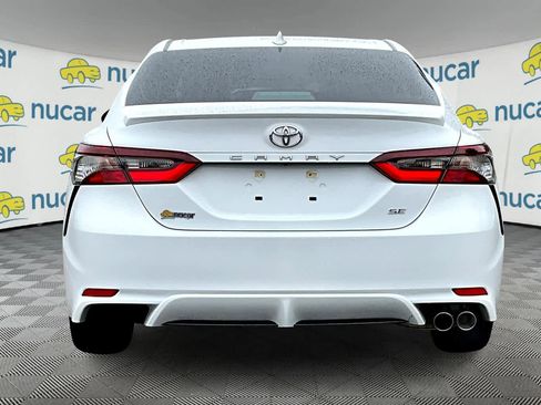 Used 2023 Toyota Camry SE image 5