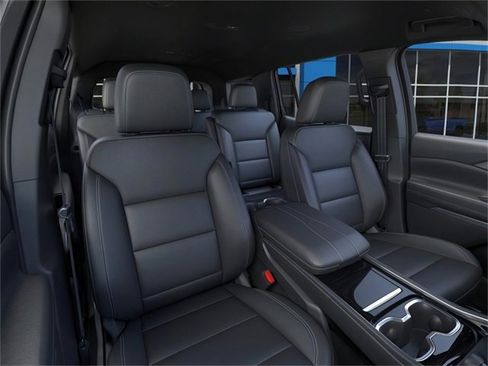 New 2026 Chevrolet Traverse LT image 16