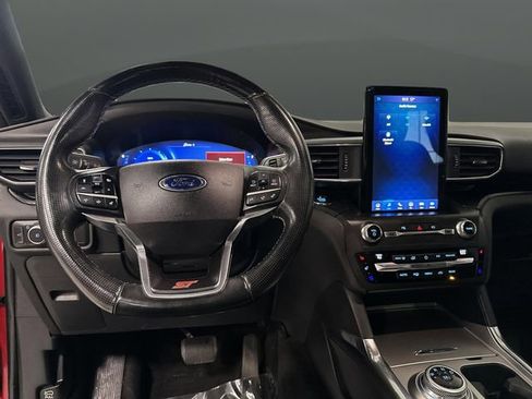 Used 2020 Ford Explorer ST w/ ST Street Pack image 5