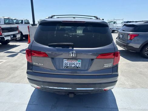 Used 2018 Honda Pilot Touring image 4