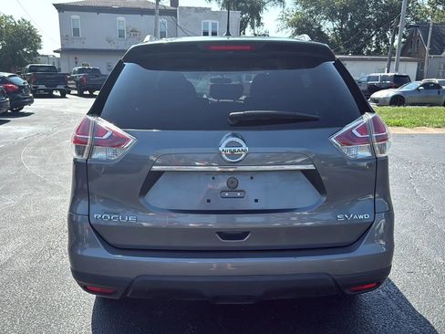 Used 2015 Nissan Rogue SV w/ SV Premium Package image 6