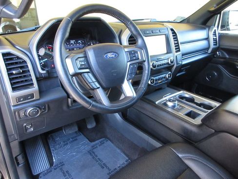 Used 2020 Ford Expedition XLT w/ Equipment Group 202A RWD image 14