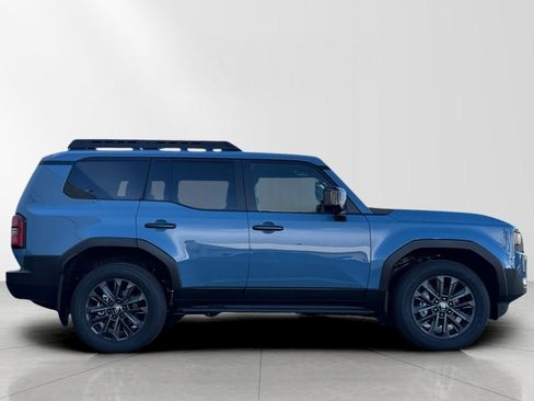 New 2026 Toyota Land Cruiser Base image 2