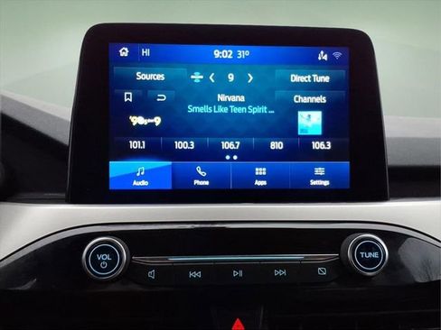 Used 2020 Ford Escape SE image 17