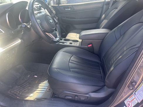 Used 2018 Subaru Outback 2.5i Limited image 10