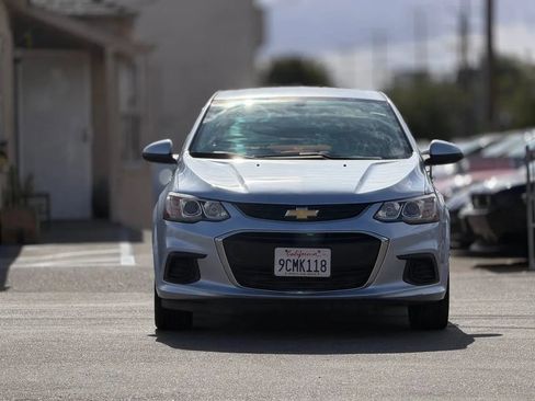 Used 2018 Chevrolet Sonic Premier FWD image 2