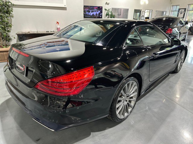 Used 2017 Mercedes-Benz SL 450 w/ Premium I Package image 25