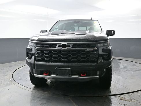 Used 2024 Chevrolet Silverado 1500 ZR2 w/ Technology Package image 8