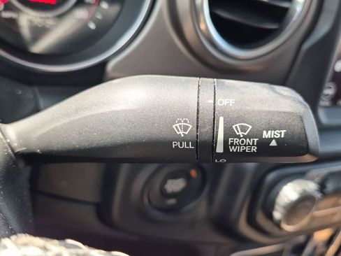 Used 2020 Jeep Gladiator Rubicon AWD/4WD image 23