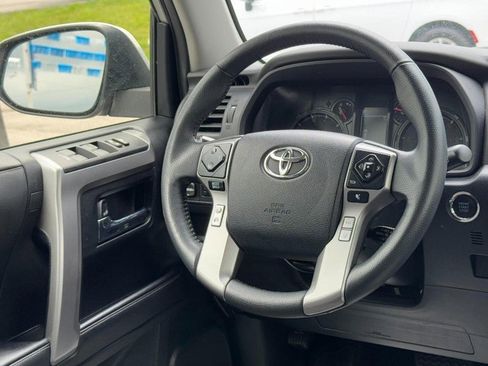 Used 2024 Toyota 4Runner SR5 AWD/4WD image 12