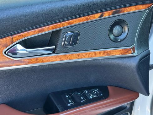 Used 2017 Lincoln MKX Reserve w/ Driver Assistance Package image 11