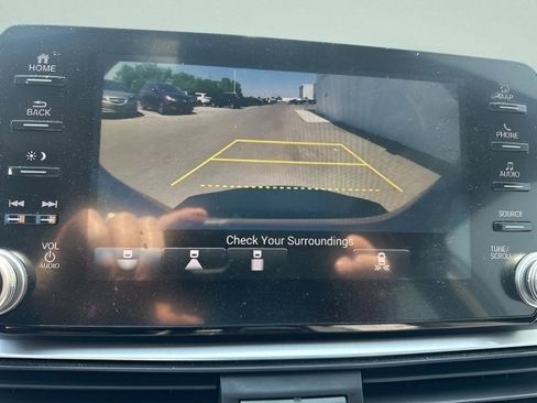 Used 2019 Honda Accord Touring image 21