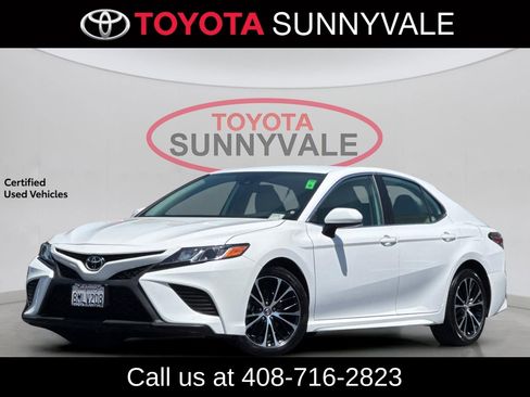 Used 2019 Toyota Camry SE FWD image 1