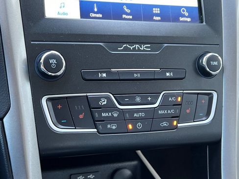 Certified 2020 Ford Fusion SEL FWD image 20