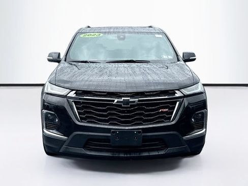Used 2023 Chevrolet Traverse RS AWD/4WD image 2