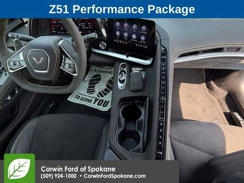 Used 2022 Chevrolet Corvette Stingray Premium Cpe w/ Z51 Performance Package RWD image 3