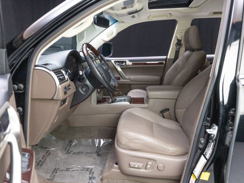Used 2019 Lexus GX 460 Premium AWD/4WD image 41