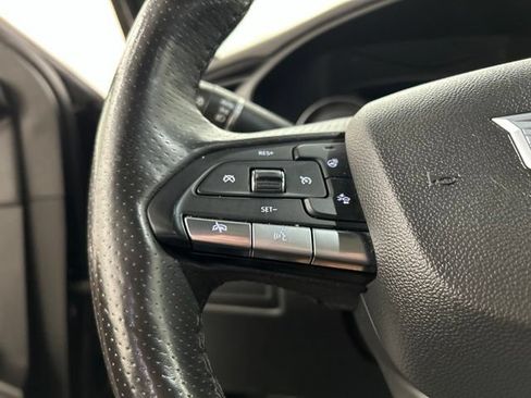 Used 2023 Cadillac XT4 Sport AWD/4WD image 9